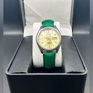 Citizen Men’s 21 Jewels Eagle Green Leather strap Automatic Watch 37mm Preowned